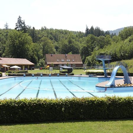 Hotel Im Tannengrund ลางเกลส์ไฮม์ ภายนอก รูปภาพ